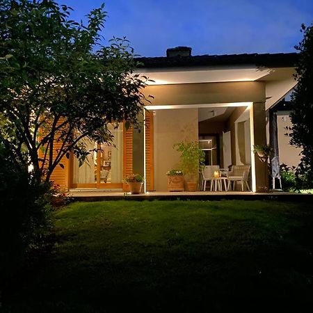 B&B La Casa Di Angela Cusago Exterior foto